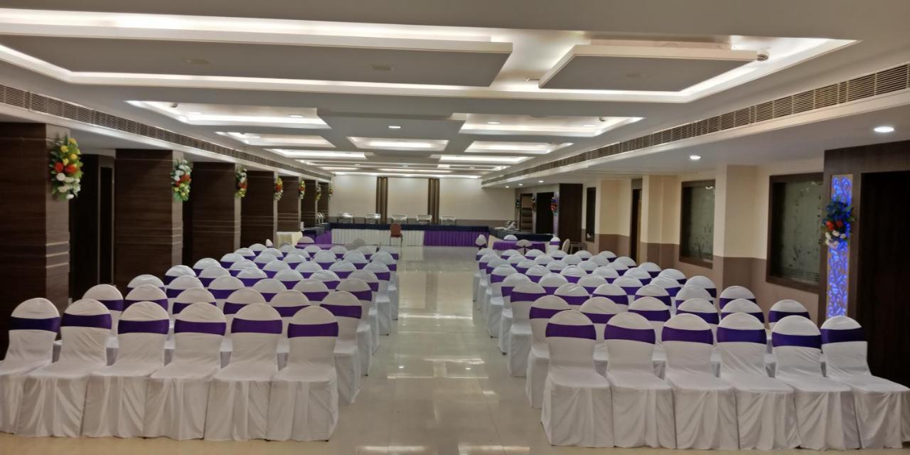Puja Residency Hotel Varanasi Eksteriør billede