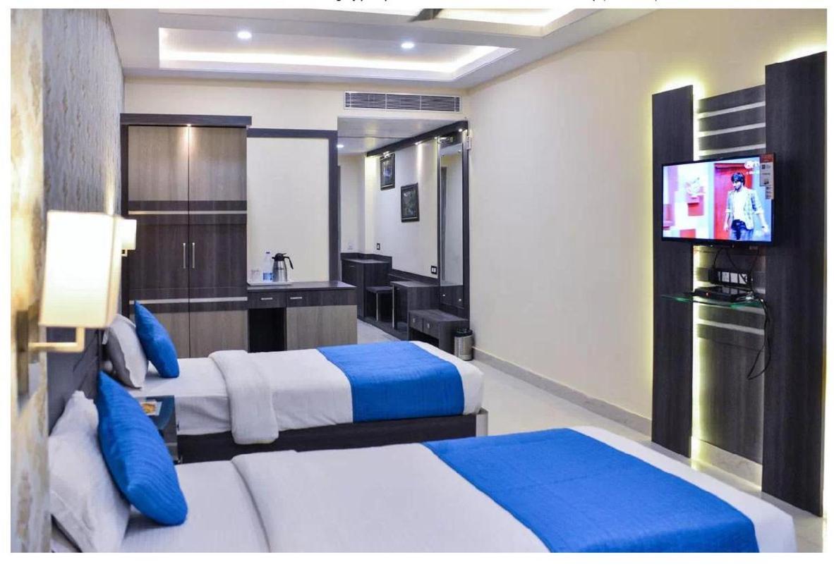 Puja Residency Hotel Varanasi Eksteriør billede