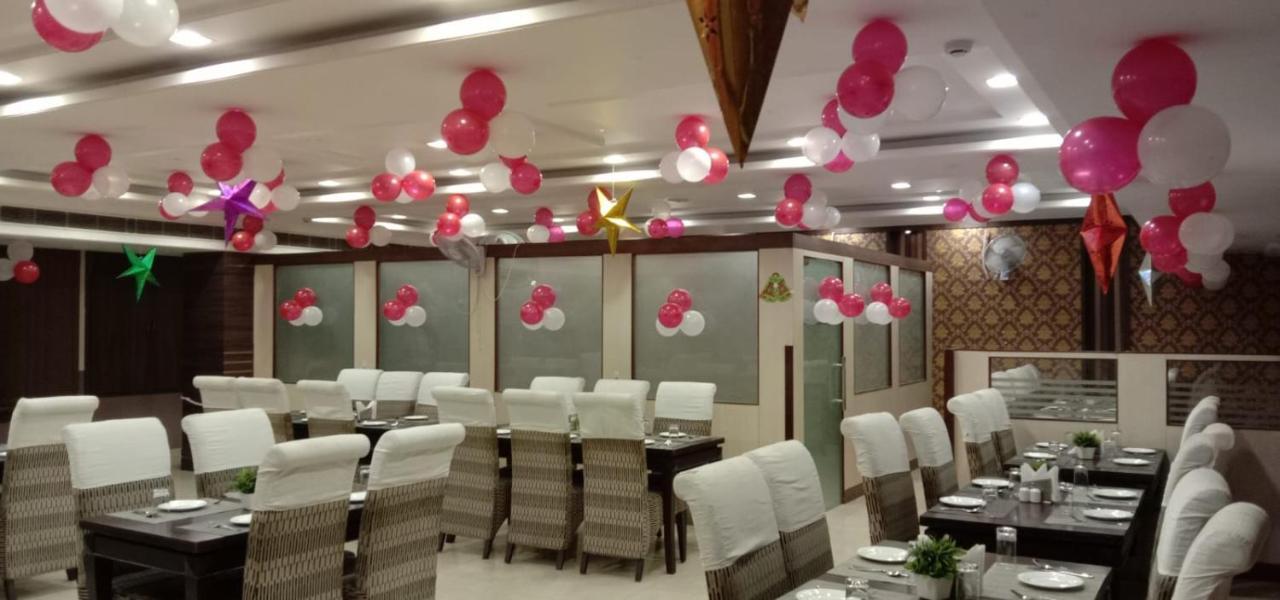 Puja Residency Hotel Varanasi Eksteriør billede