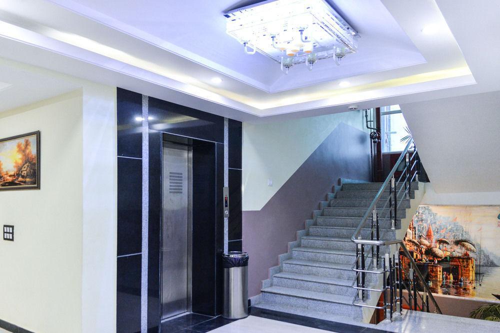 Puja Residency Hotel Varanasi Eksteriør billede