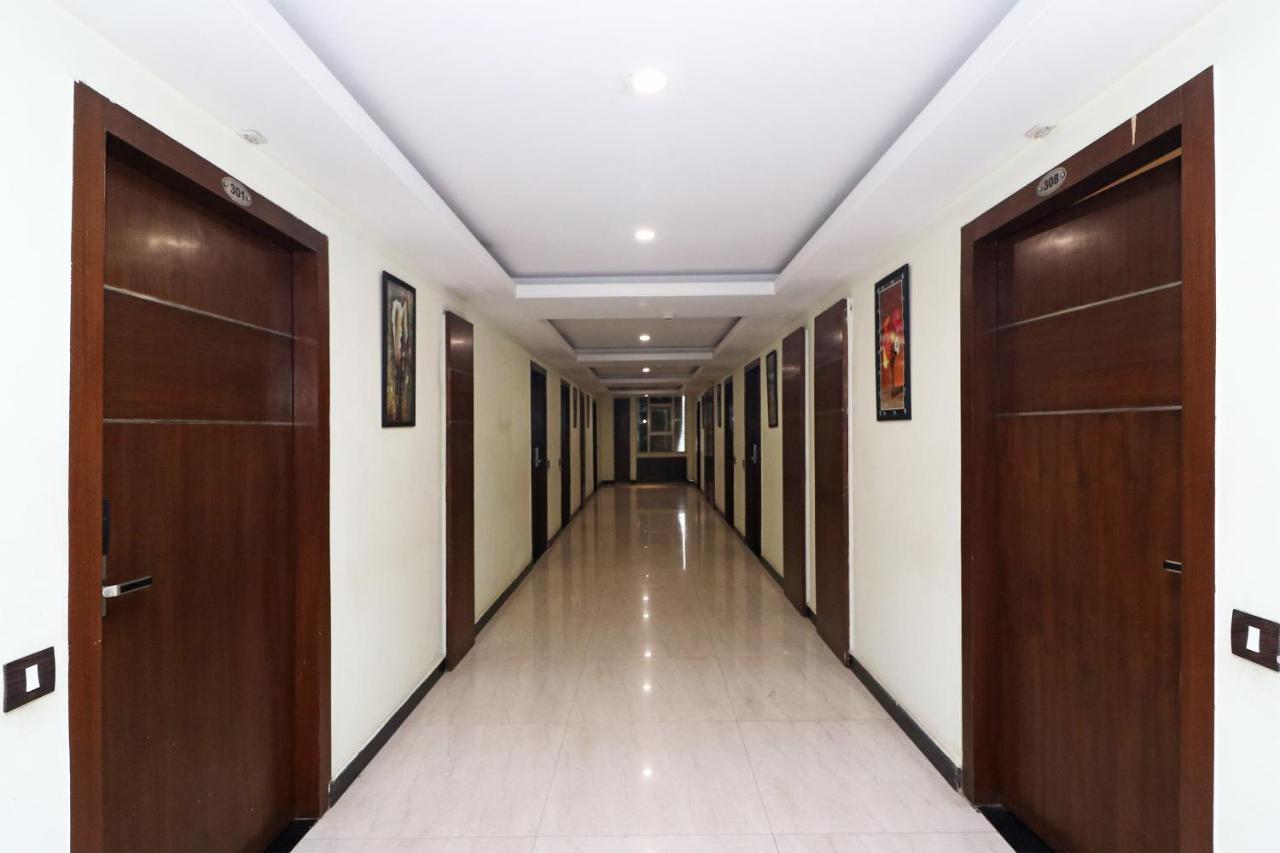 Puja Residency Hotel Varanasi Eksteriør billede