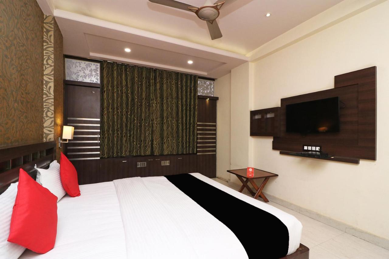 Puja Residency Hotel Varanasi Eksteriør billede
